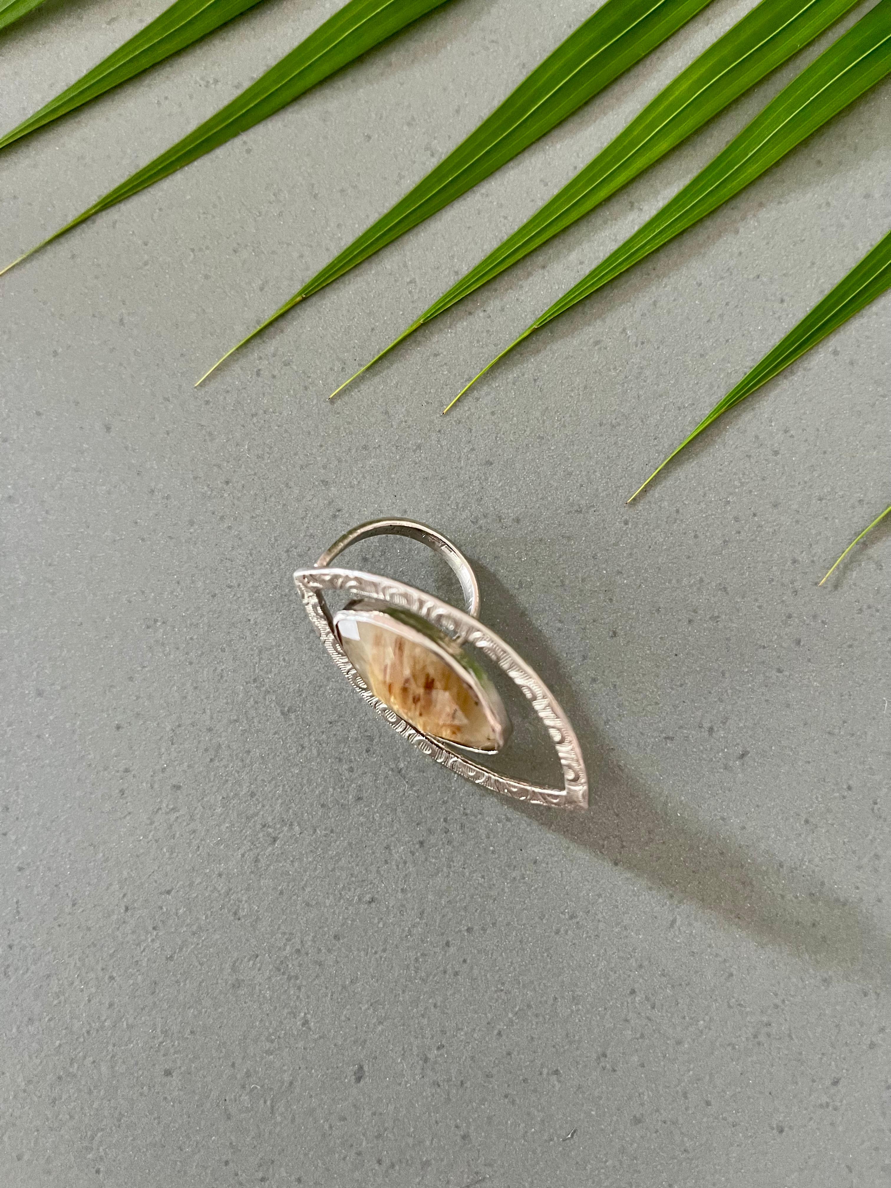 The Last Leaf Ring